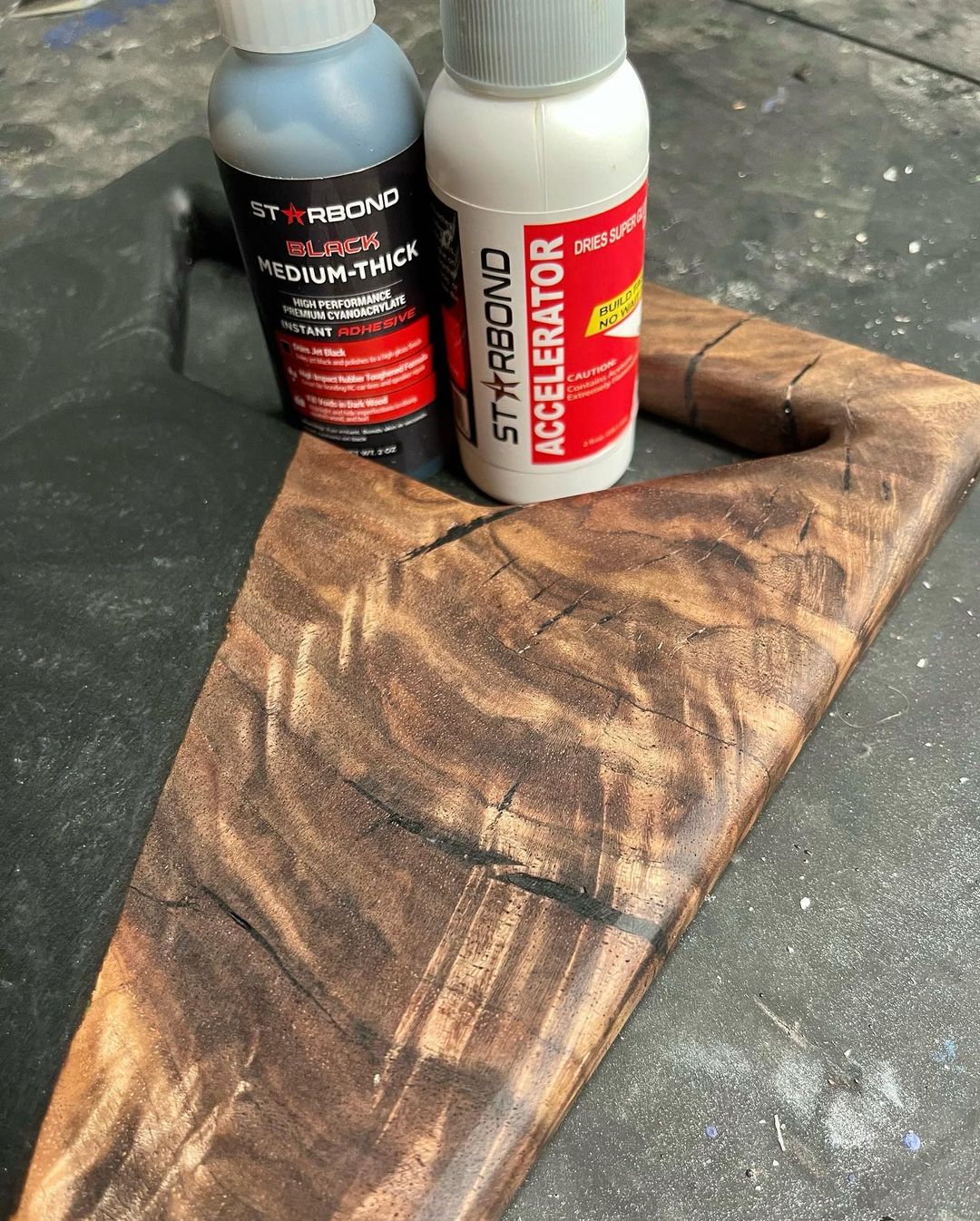 Starbond Medium Thick Black